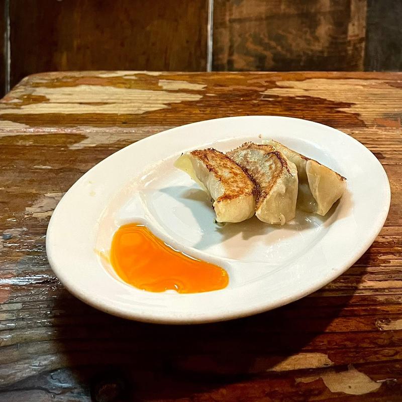 半餃子(かおたんラーメン えんとつ屋 南青山店)