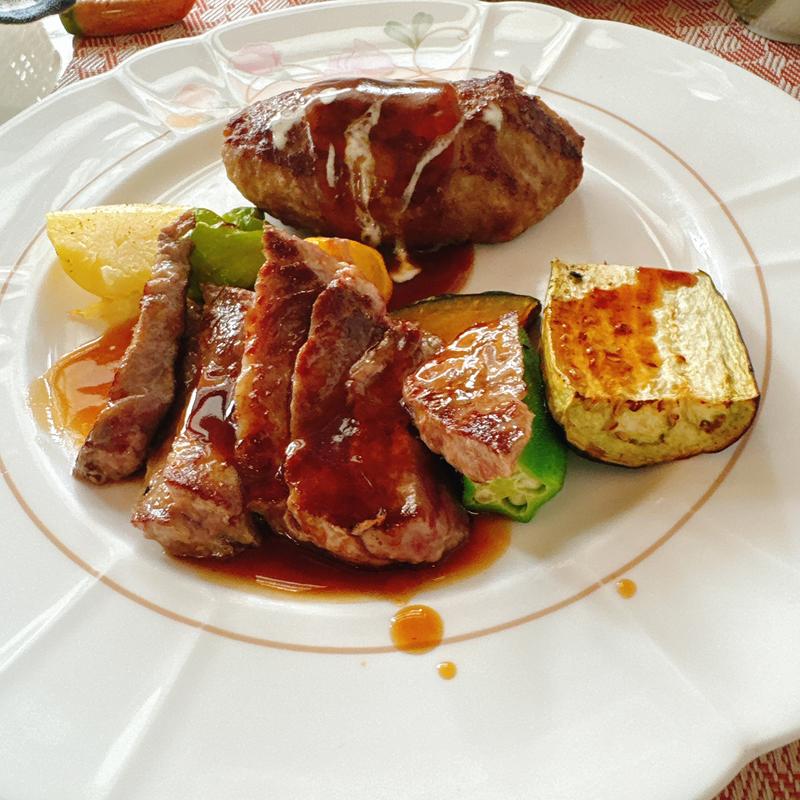 ステーキ&ハンバーグランチ(やまぶき )