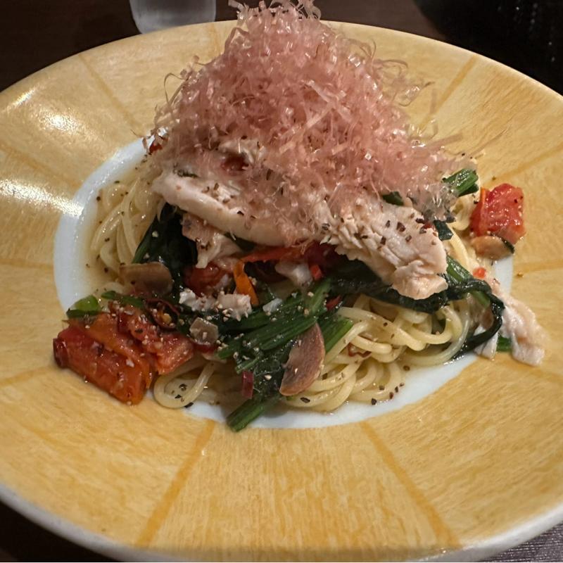 桜姫鶏とほうれん草のおだしペペロンチーノ(鎌倉パスタ マークイズみなとみらい店)