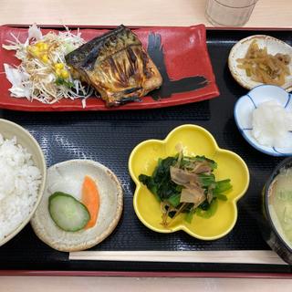 塩さば定食　豚汁