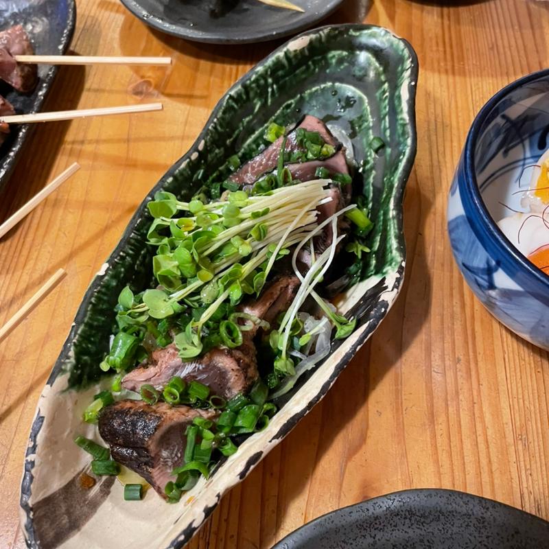 かつおにたたき(やきとん 源太郎 )