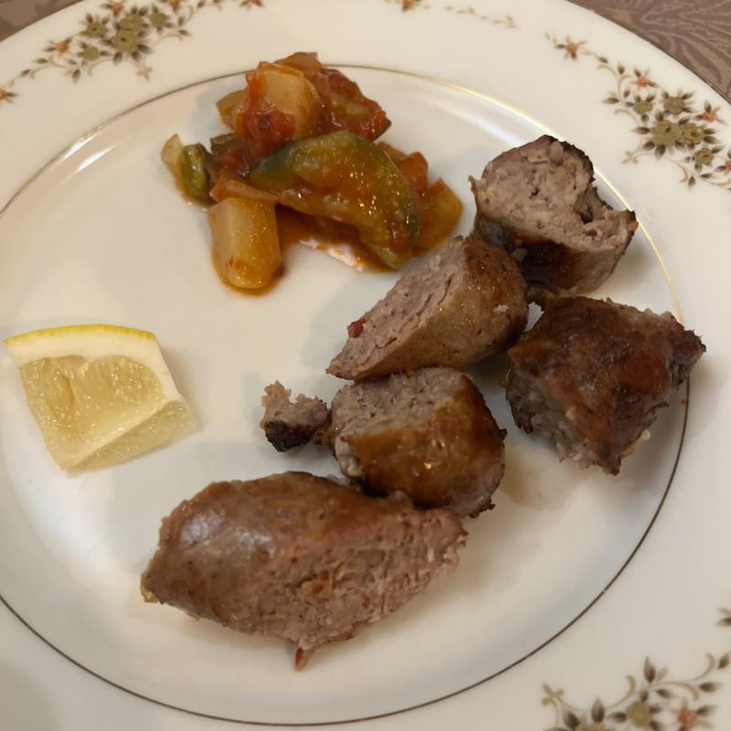 カラブリアスタイルの自家製サルシッシャ 夏野菜を添えて(Hostaria CasaBella ホスタリア カーサベッラ)