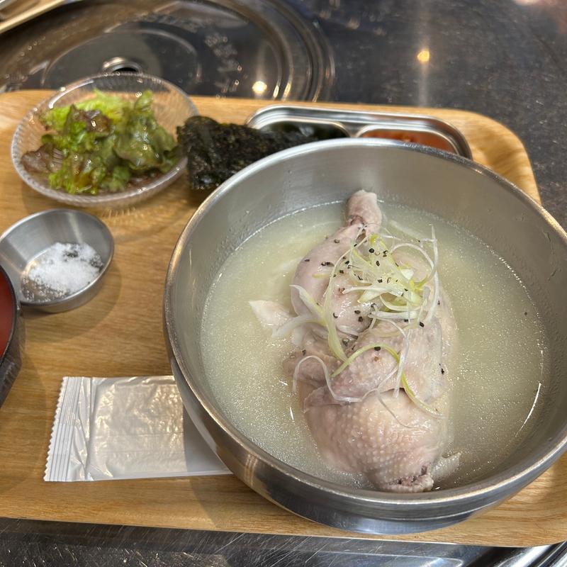 半参鶏湯定食(神田韓国料理 パンチャン)