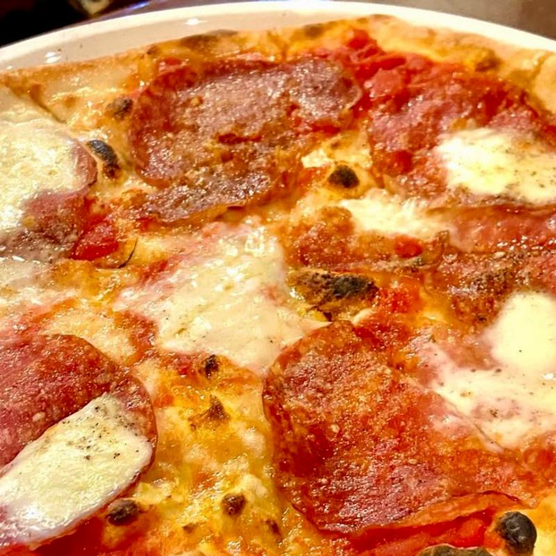 サラミのpizza(チンクエ)