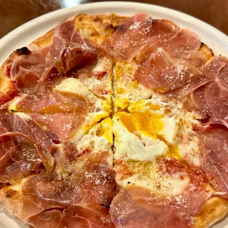 生ハムとタマゴのビスマルク(チンクエ)