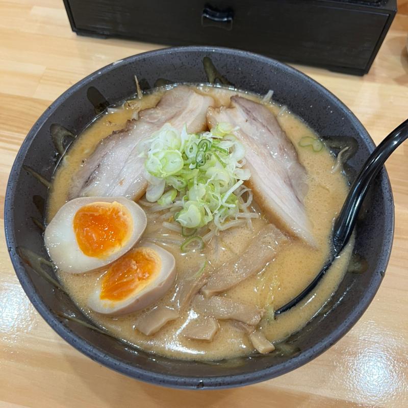 北海みそ➕味玉(北の麺房いちどう )