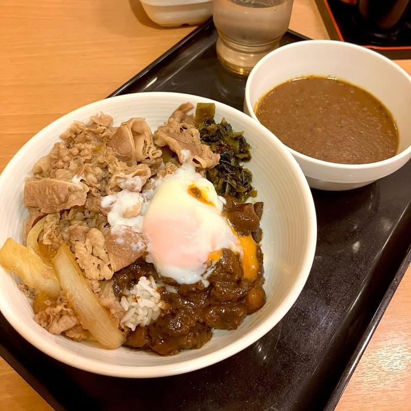 牛魯肉飯 魯珈カレー(吉野家 経堂店（テイクアウト・デリバリー専門店）)