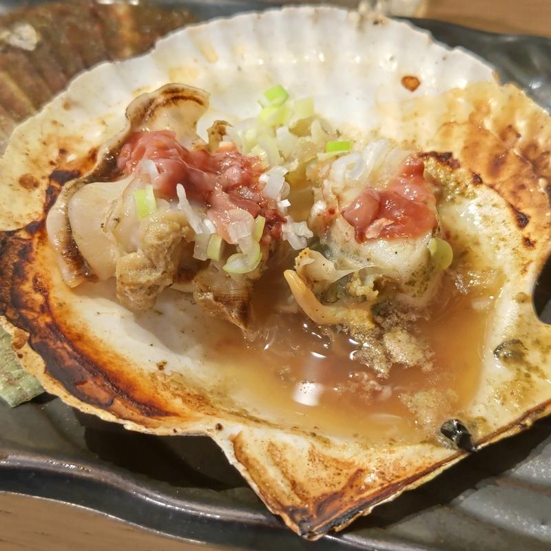 活ほたて酒盗焼き(貝 刺身専門店 しらはら 関内)