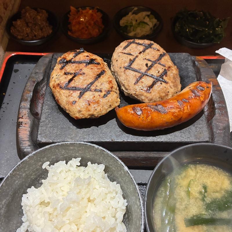 ハンバーグセット ダブル(感動の肉と米 新橋店)