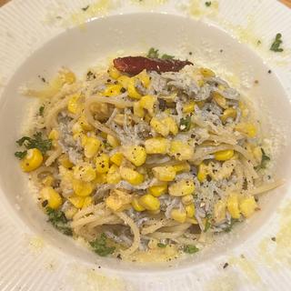 ぶっかけ釜揚げしらすのペペロンチーノ
