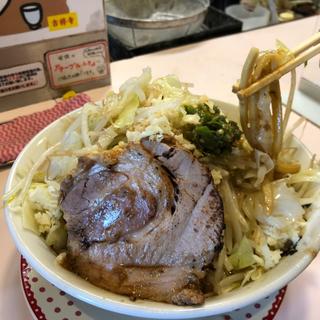 大きい！ぶた1枚中ラーメン