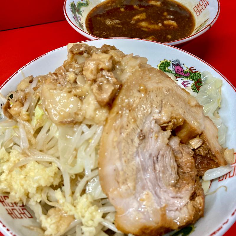 ラーメン半分 京都ブラックのつけ麺(ヤサイ、アブラ）(ラーメン二郎  京都店)