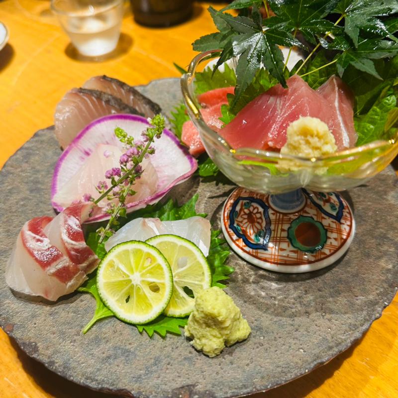 本日の刺身盛り合わせ(酒亭 神田新八)