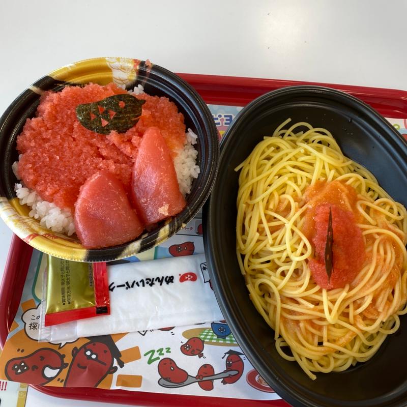 鬼盛りめんたい丼とめんたいパスタ(めんたいパーク フードコーナー)