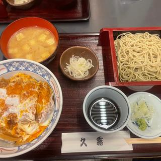 Aセット（かつ丼と蕎麦）(手打ちそば処 久霧)