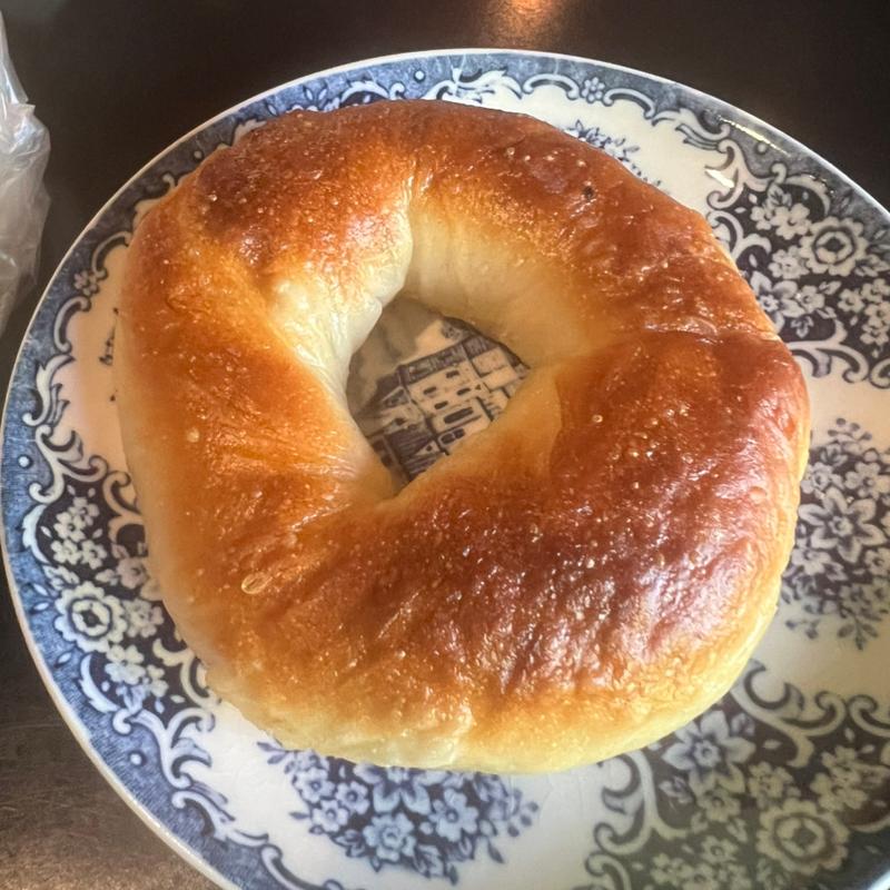 塩バターベーグル(Cinema Coffee Umbrella)