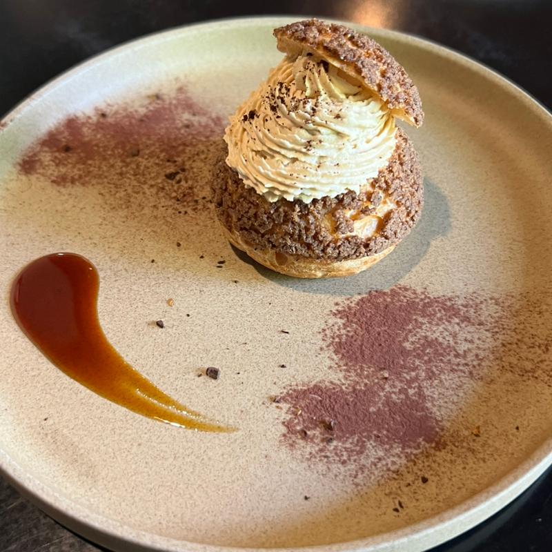 コーヒクリームのシュークリーム(Cinema Coffee Umbrella)