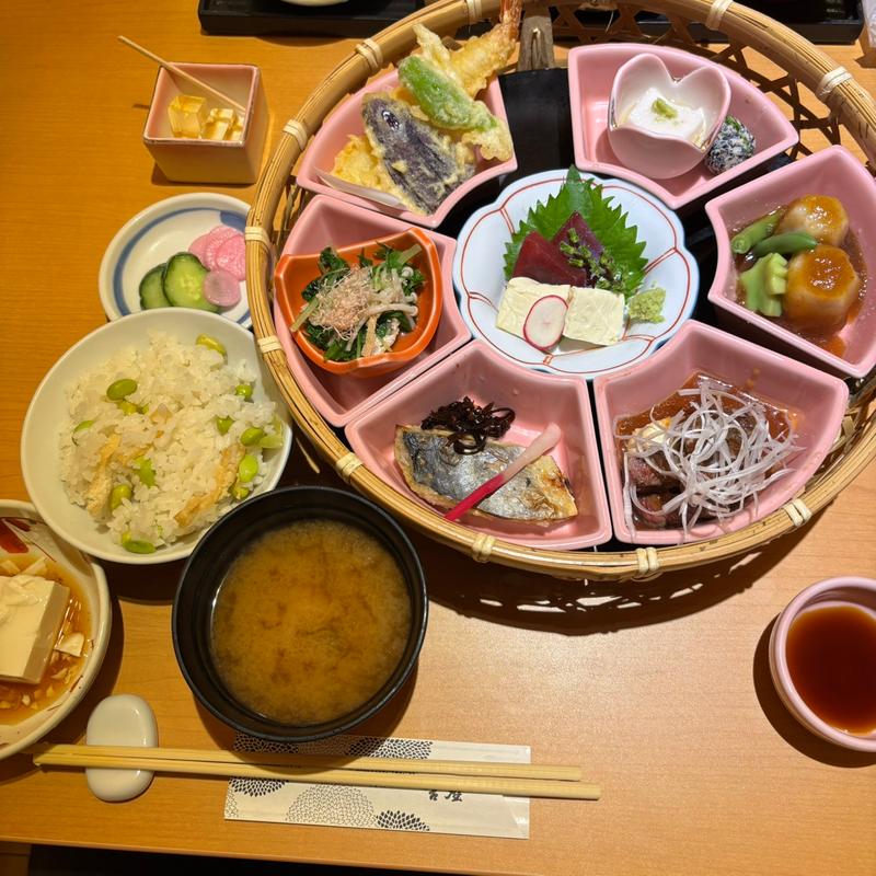 彩り籠御膳(とうふ料理 吉座)