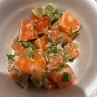 サーモンと茎わさびの塩麹和え