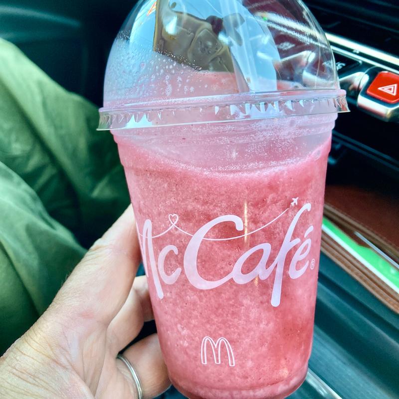 ミックスベリーヨーグルトスムージー(マクドナルド １号線山科店)