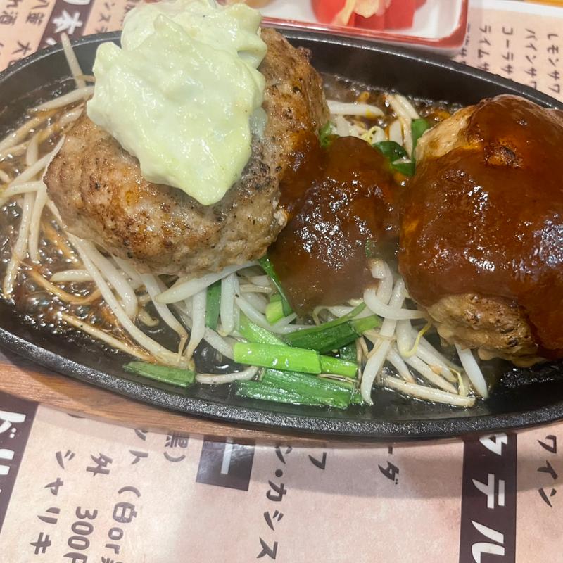 ハンバーグデミ　わさマヨ(武州うどんあかね&みどりダイニング)