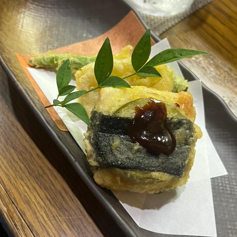 天ぷら盛り合わせ(よもぎ)