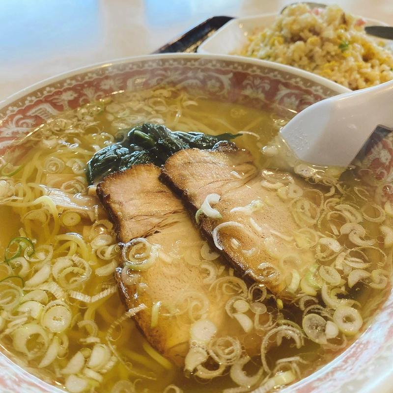 塩ラーメン 半炒飯セット(中華 桃園)