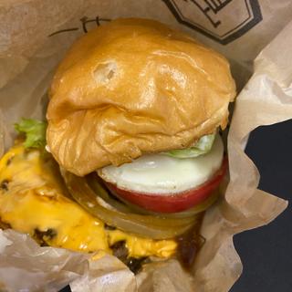チェダーエッグバーガー
