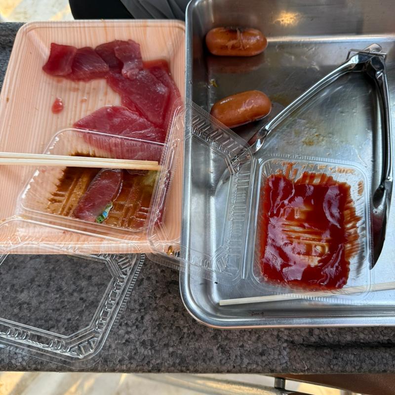 まぐろ刺身　ミニフランクフルト(草加市立瀬崎中学校)