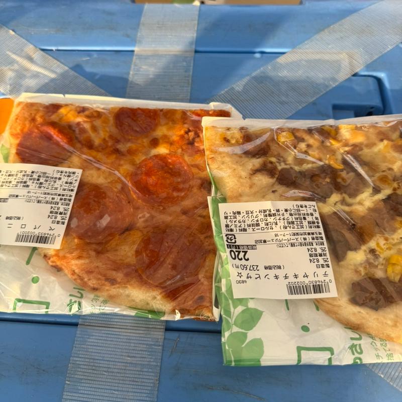 ピザ(草加市立瀬崎中学校)