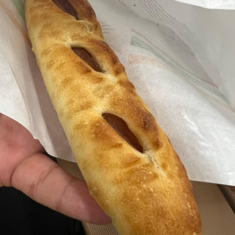 ソーセージフランス(セブン-イレブン 大阪・関西万博ウォータープラザ店)