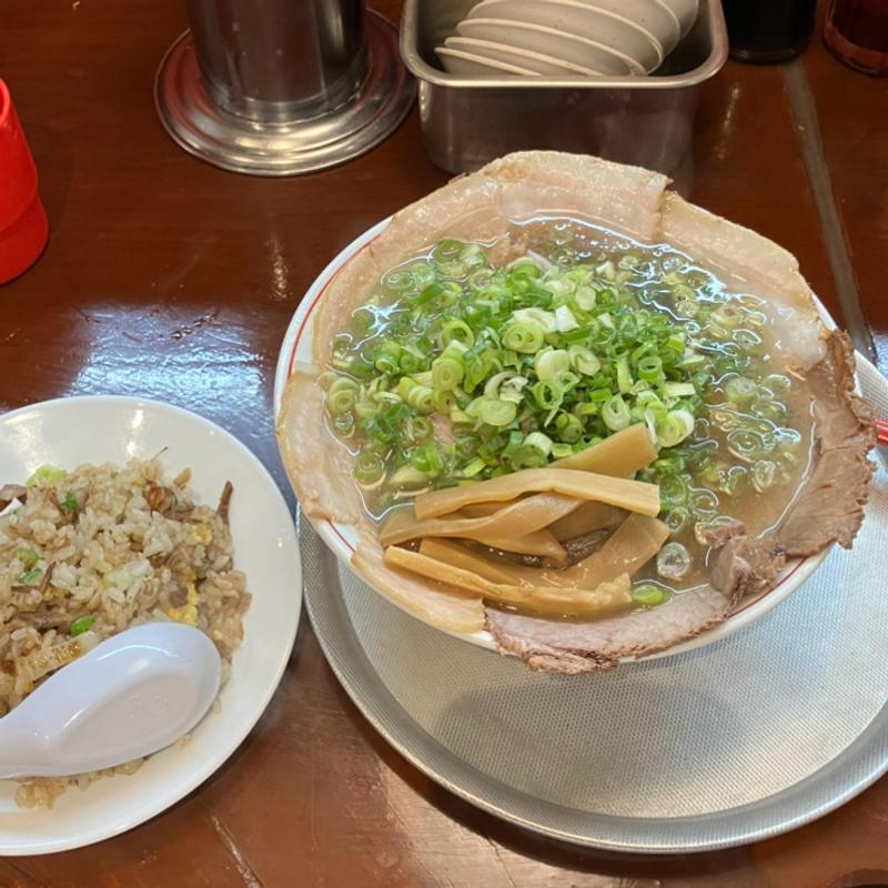 Bラーメン(神戸らーめん第一旭 元町本店)