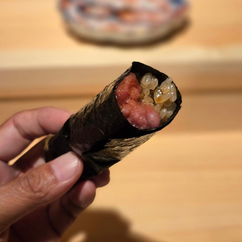 マグロ手巻き(築地青空三代目 博多)