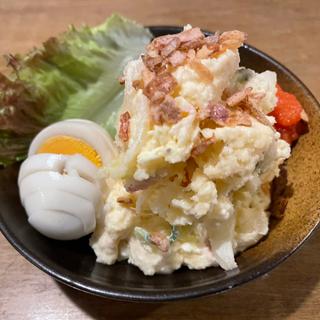 自家製ポテトサラダ