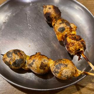 うずら卵串焼き（から付き）