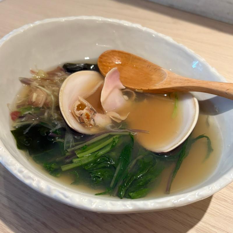 はまぐりと季節野菜の酒蒸し(呑喰屋 おもて)