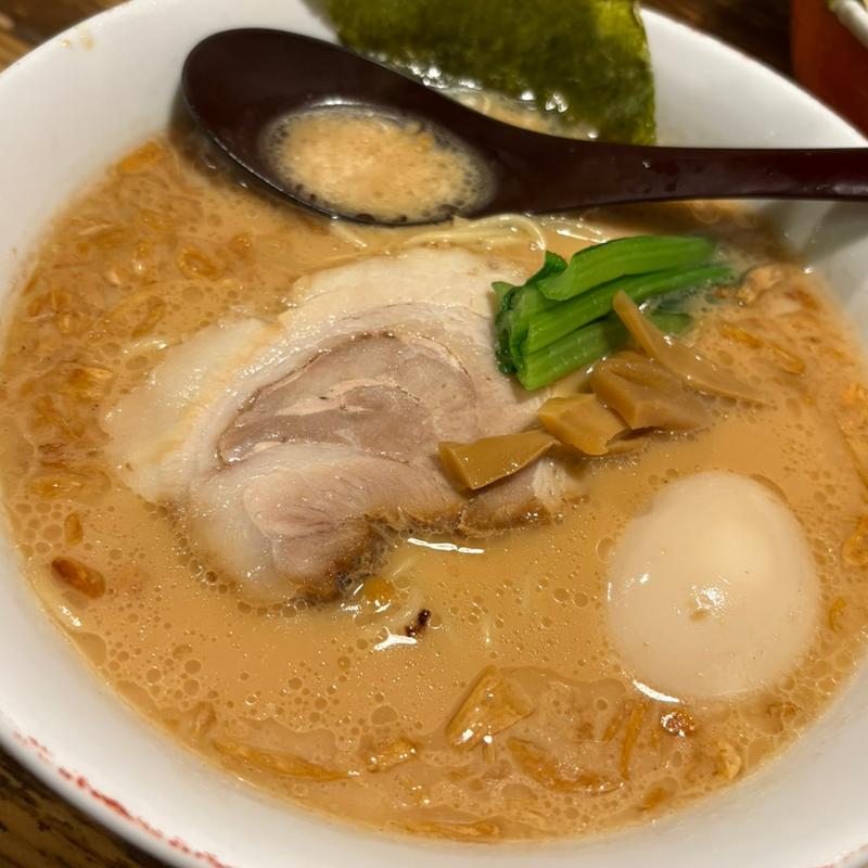 黒ラーメン　しょうゆ(吉笑　らーめん)
