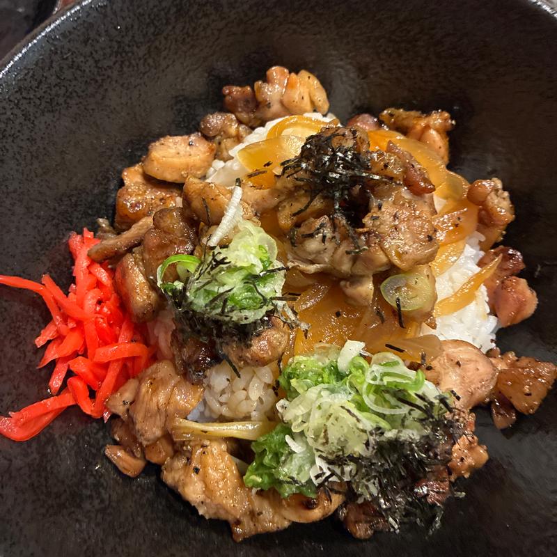 焼き鳥丼(魚吉 札幌駅前本店)