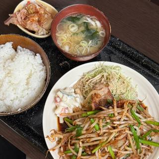 豚ロースピリ辛炒め定食(お食事処 なごみ)