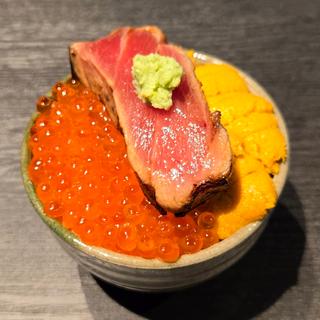 厚切り大トロ三色丼(焼きうお いし川 博多)