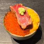 厚切り大トロ三色丼