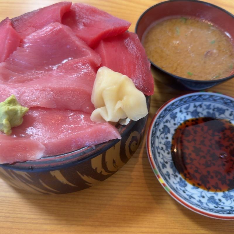 赤身中トロ丼(大盛）(大和水産 三河島店 （ダイワスイサン）)