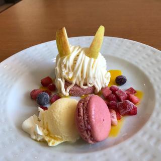 お月見のフロマージュモンブラン