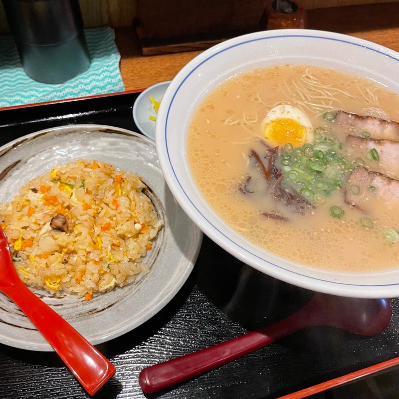 ラーメン・半チャンセット(らーめん やな川)