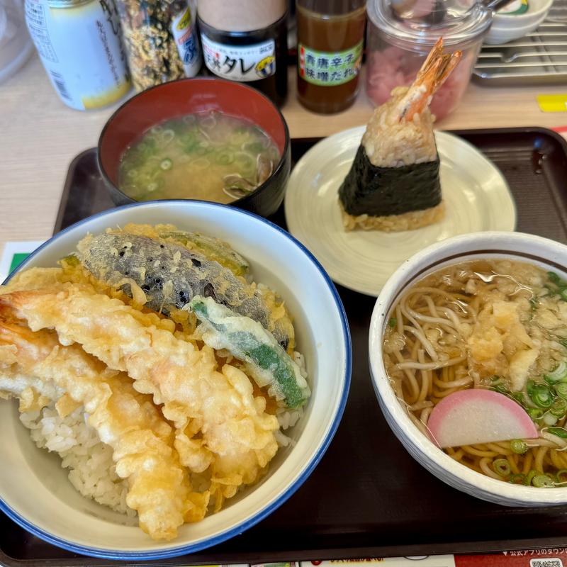 上海老天丼　ミニ蕎麦　天むす　ミニ貝汁(天丼・天ぷら本舗 さん天 茨木鮎川店)