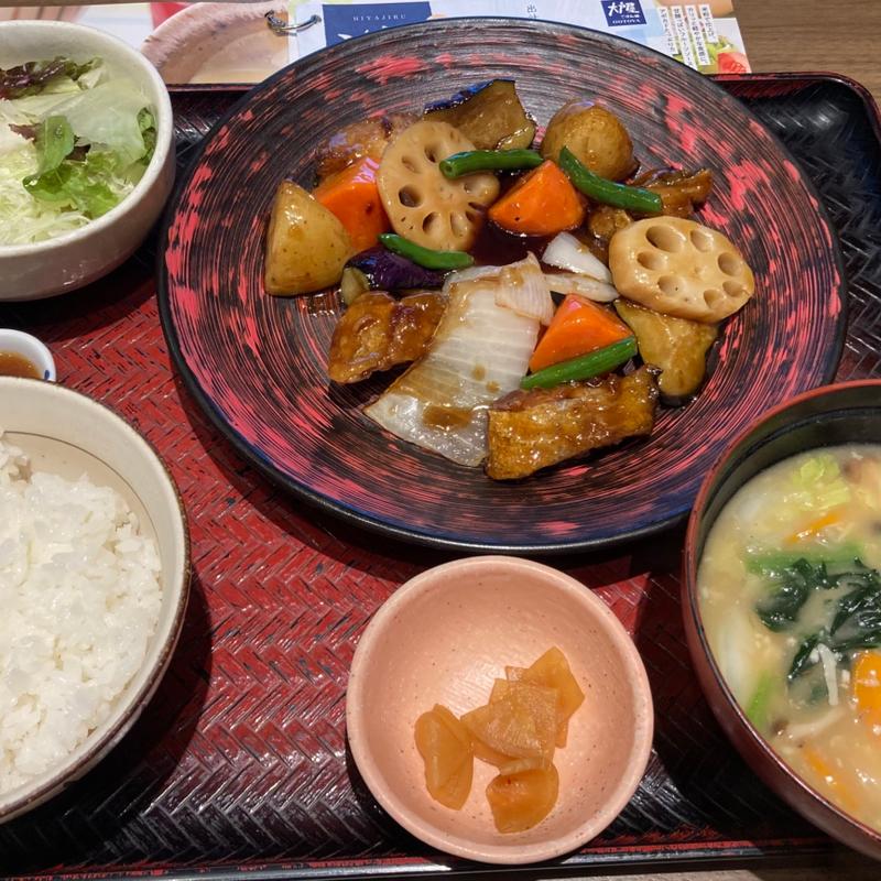 たらと野菜の黒酢あん　麦味噌汁(大戸屋 ゆめタウンはません店 )