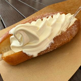 ソフトドッグの濃厚バニラソフトクリーム