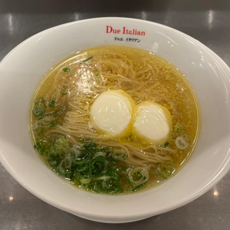 らぁ麺フロマージュ(黄金の塩らぁ麺 ドゥエ イタリアン 渋谷)