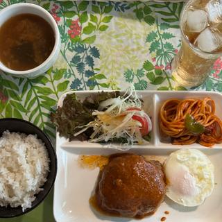 ハンバーグプレート(200g)(洋食ハンバーグもとむら（ナツキスト）)