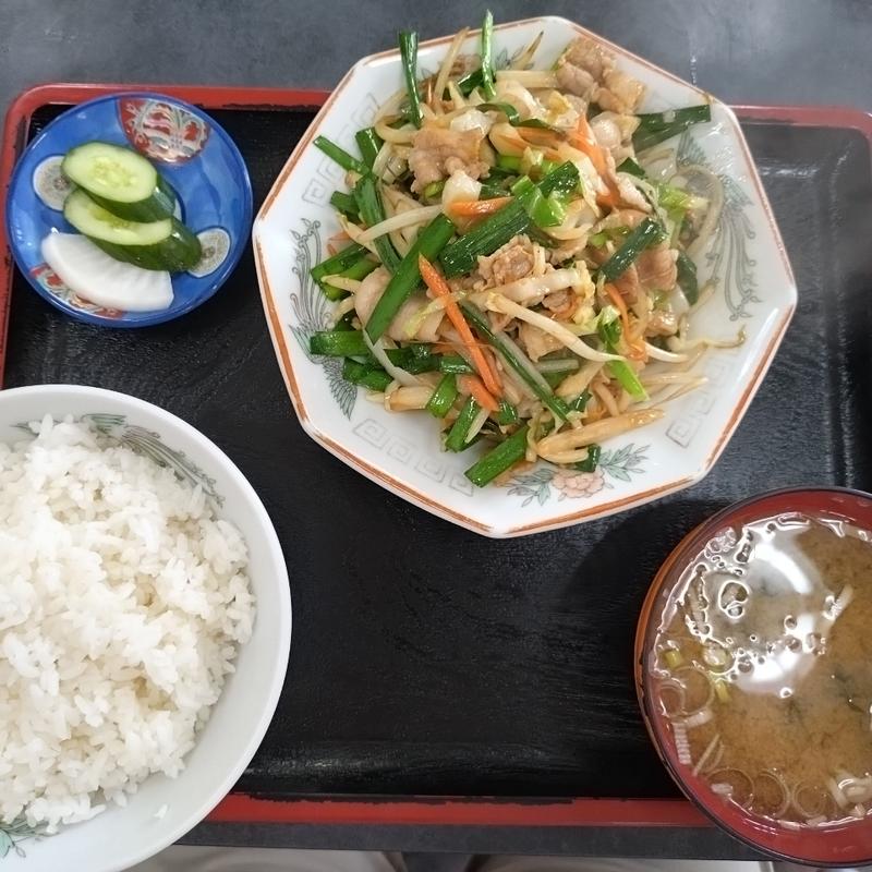 肉ニラ炒め定食(福本屋)
